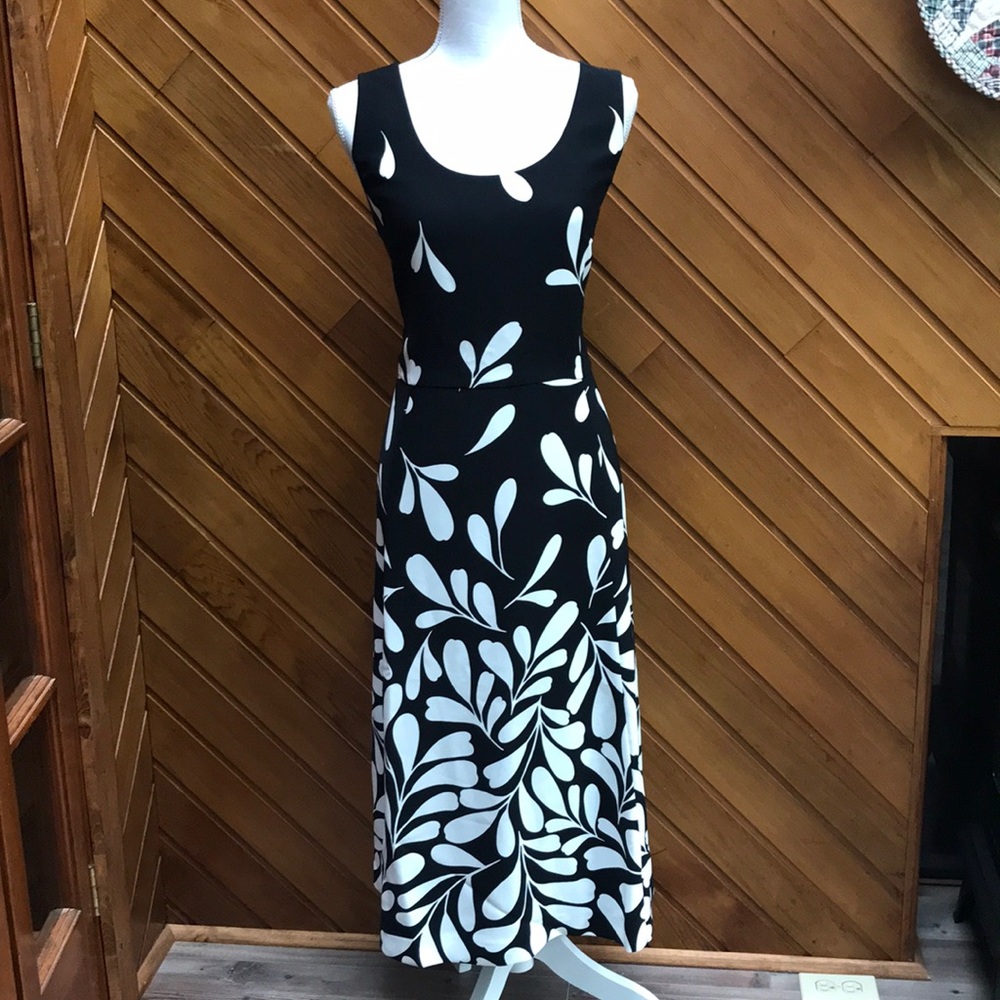 NWT ANN TAYLOR black patterned sleeveless dress